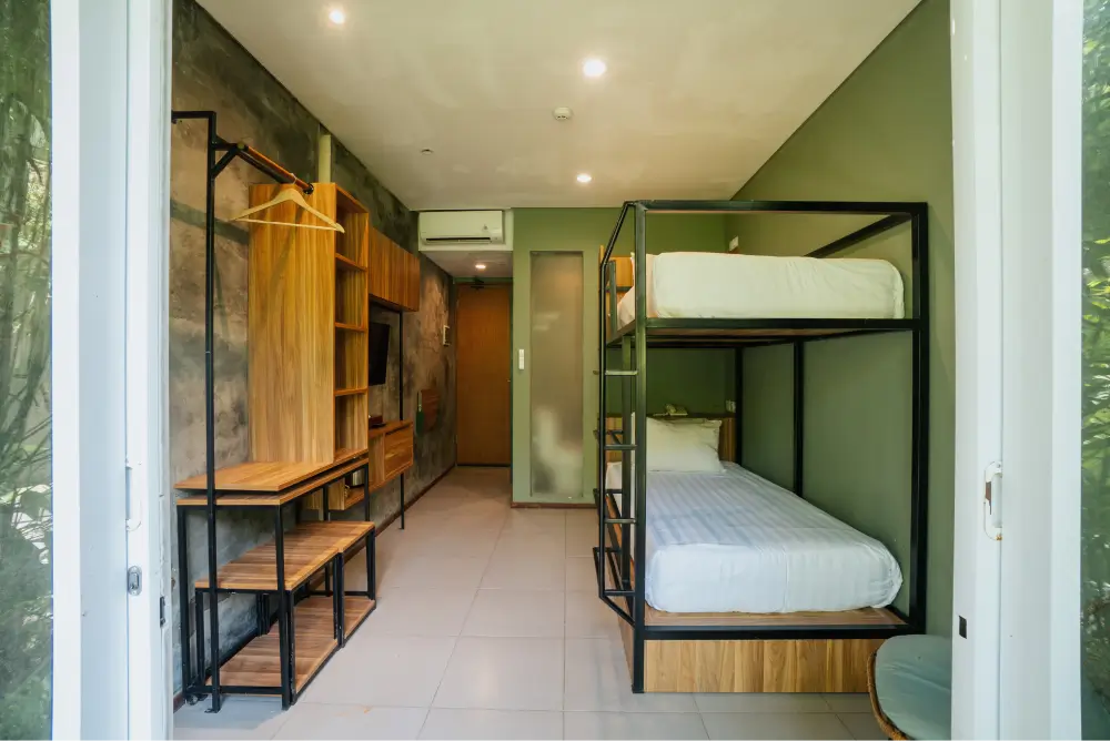 Welcoming Superior Bunk Bed Room Atmosphere in Canggu
